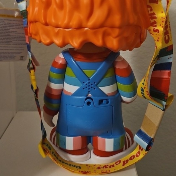 Interactive chucky doll popcorn bucket - Picture 6 of 9